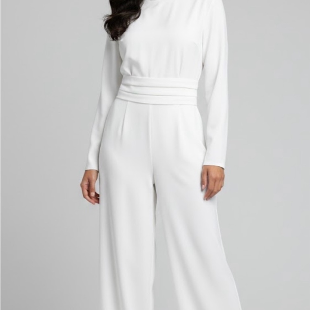 PrettyLittleThing Classic cream Jumpsuit size 6 BRAND NEW